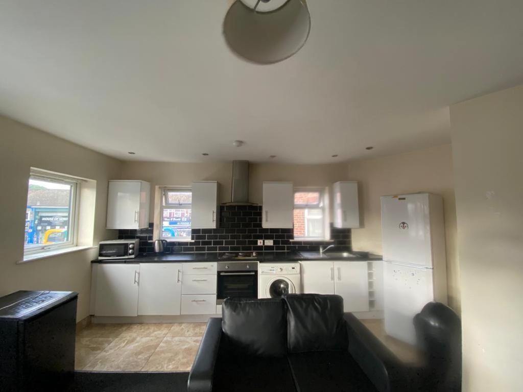 Cosy Living Daire Camberley Dış mekan fotoğraf